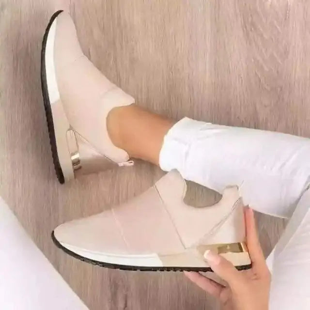 Serena Sneakers